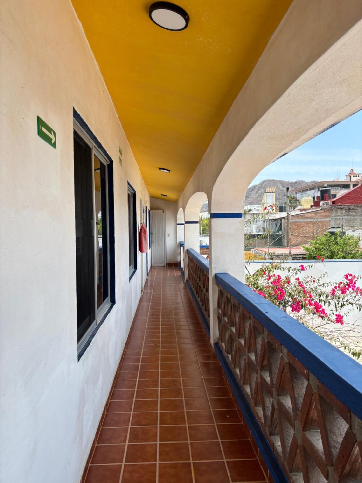 Hotel Costa Dorada Barra de Navidad Exterior foto